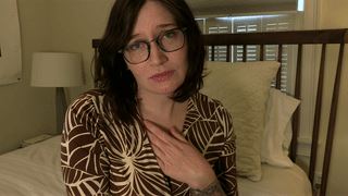 [ManyVids] Bettie Bondage – Mom Has a Fansite 4k